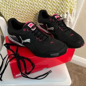 Puma Cell Riaze Women’s sneaker 10.5 US black/fuchsia/purple